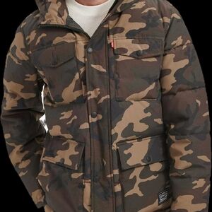 Levi's Men's Camouflage Puffer Jacket